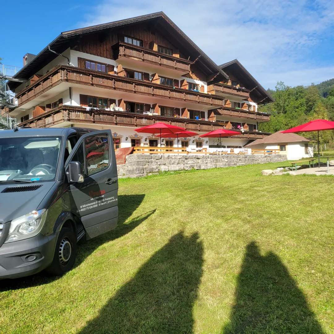 Rasenpflege auf einer größeren Außenfläche